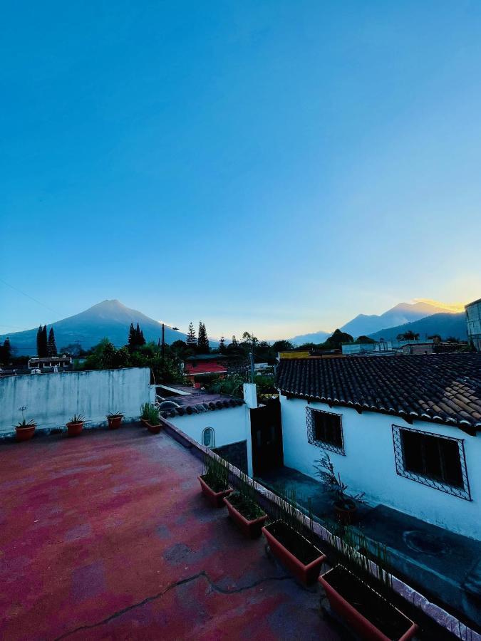 Bed and Breakfast Casa ELA Antigua Exterior foto